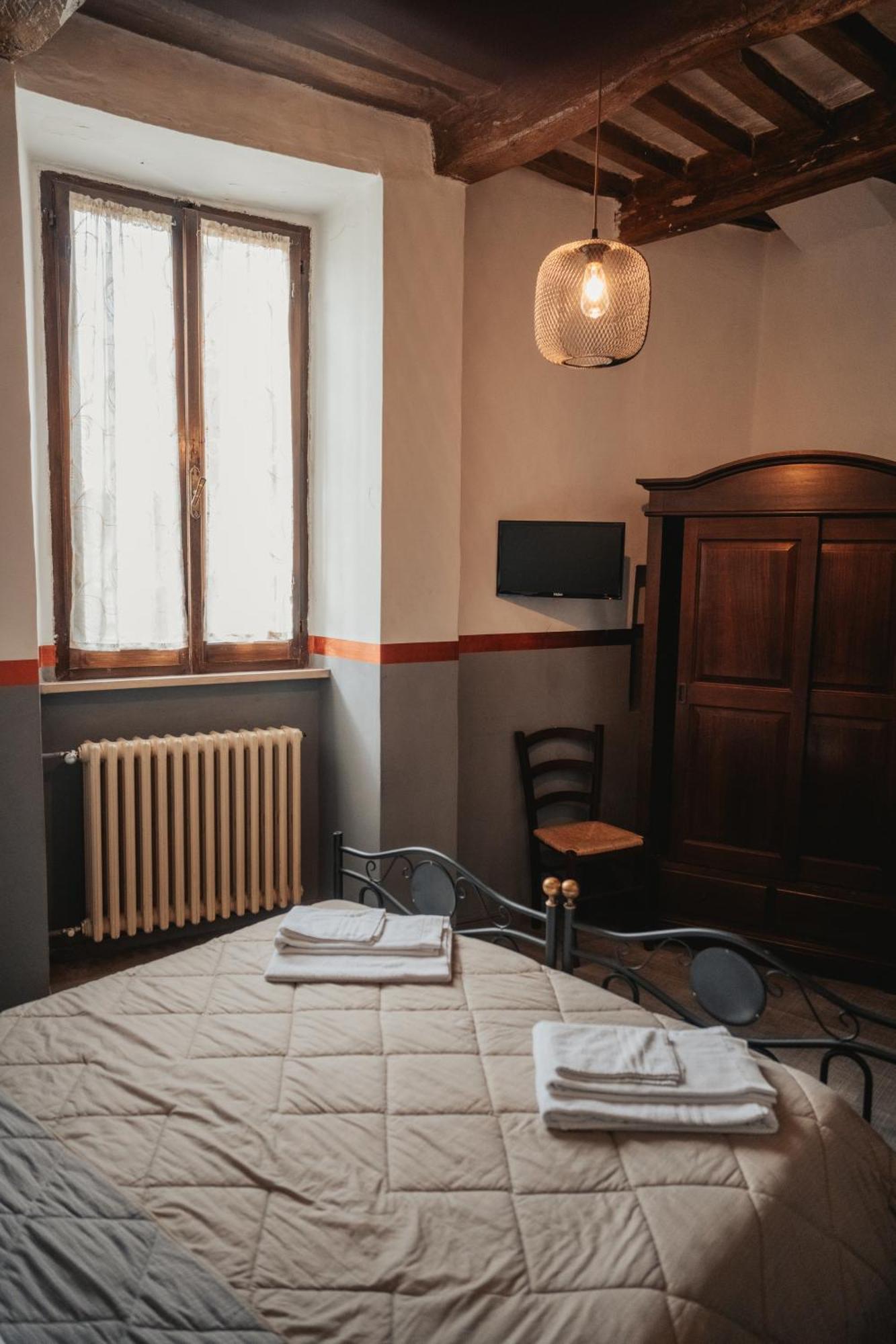 Locanda Del Duca Губбио Экстерьер фото