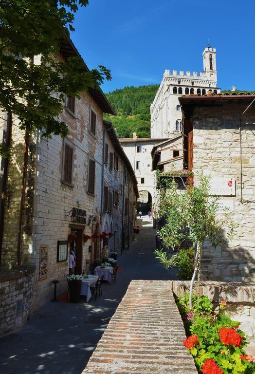 Locanda Del Duca Губбио Экстерьер фото